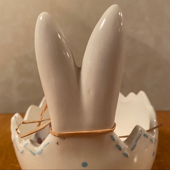 Potter’s Studio Ceramic Cracked Easter Egg with Bunny Ears Bowl BRAND NEW!! - Picture 4 of 7